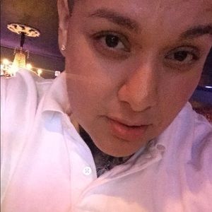 Meet your Posher, Adan